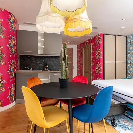 Terrasse La Roulotte Du Tzigane Mandara Antibes